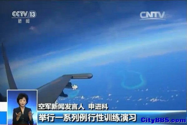 空军大批战机飞赴南海岛礁上空