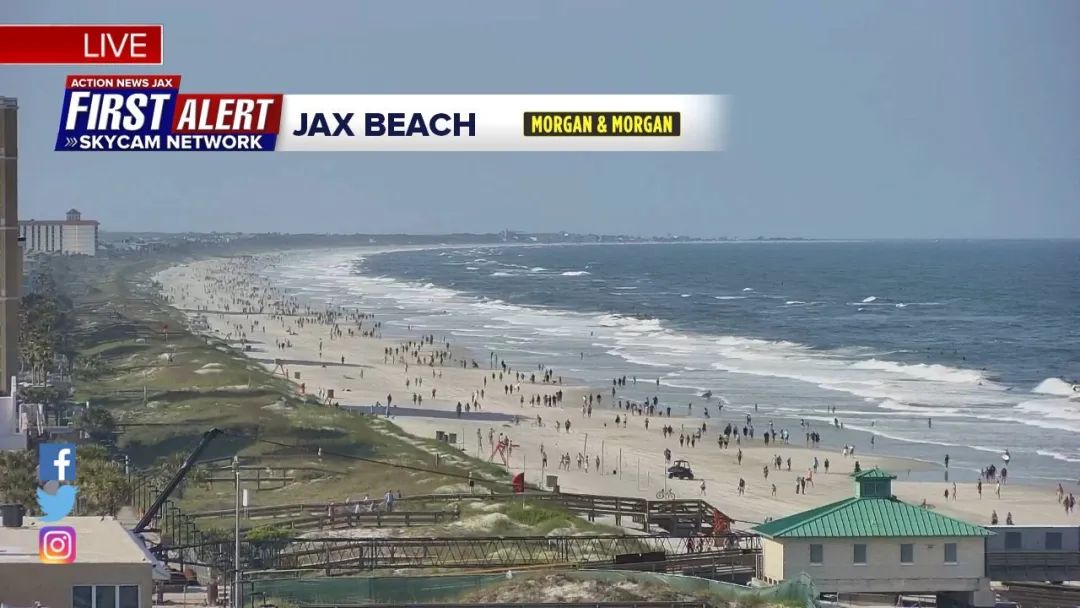 强推复工特朗普高呼解放支持示威者抗议封禁