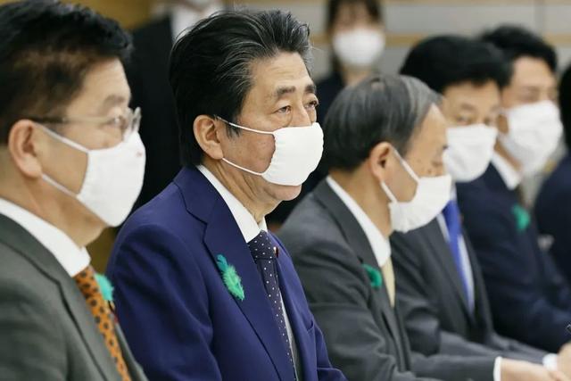 多国首脑戴口罩