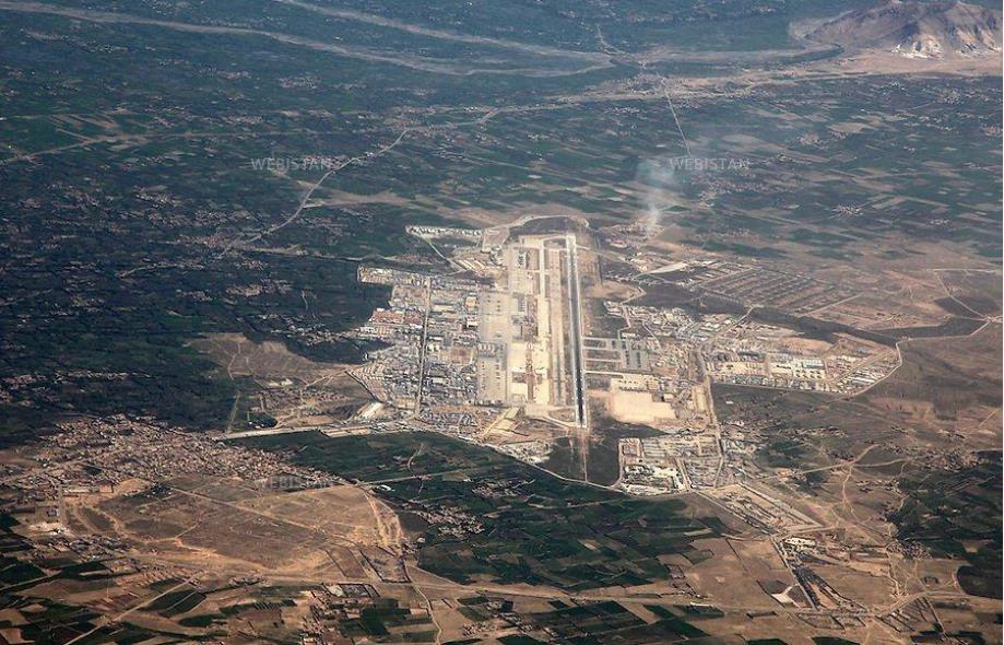 巴格拉姆空军基地俯视图