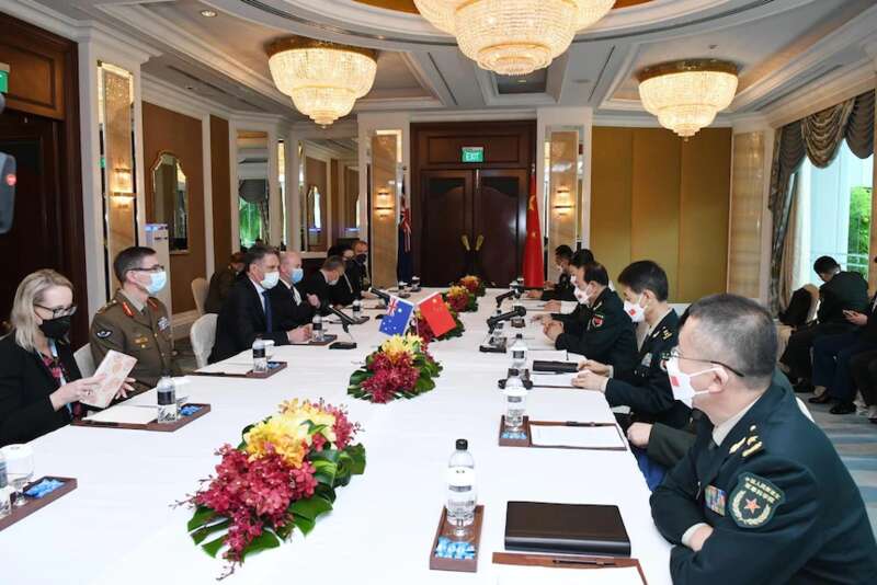 中澳两国防长在新加坡会面 