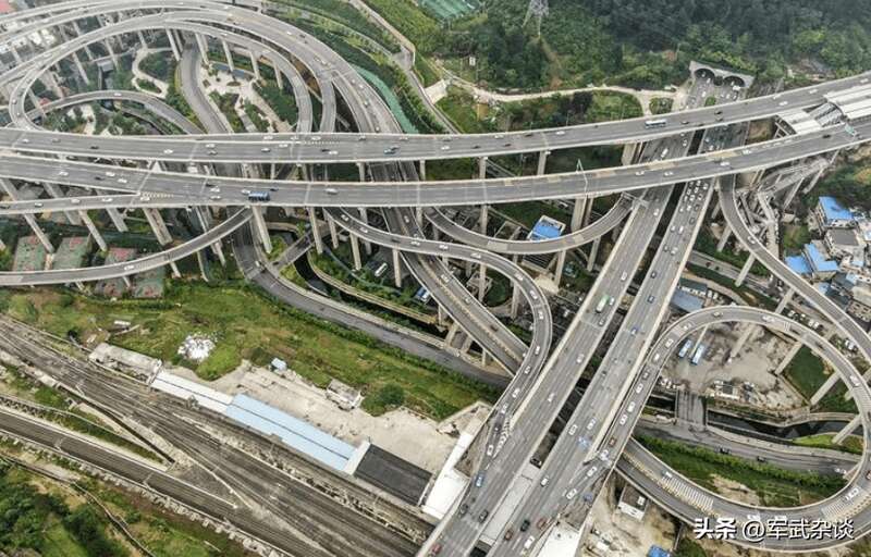 还需要对中国南方地区的铁路网、隧道、高架桥等重要交通设施展开轰炸