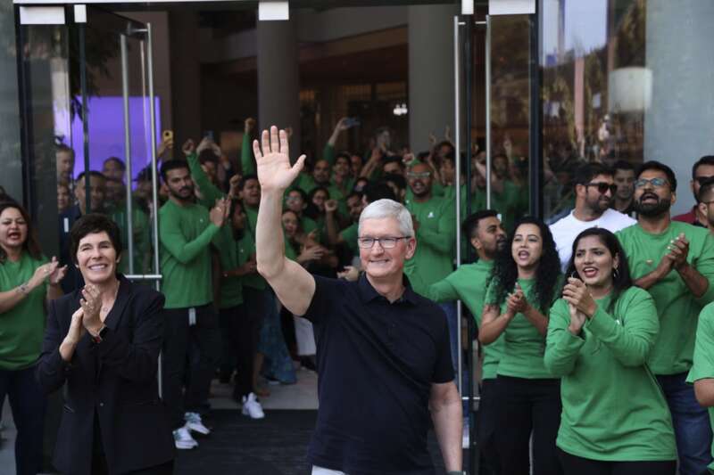 苹果CEO库克亲自站台,印度对苹果为何这么重要