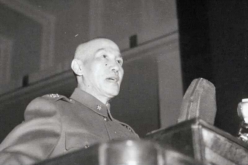 蒋介石以为抱紧了美国的大腿，日本就应该知难而退.jpg