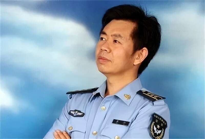 空军大校戴旭