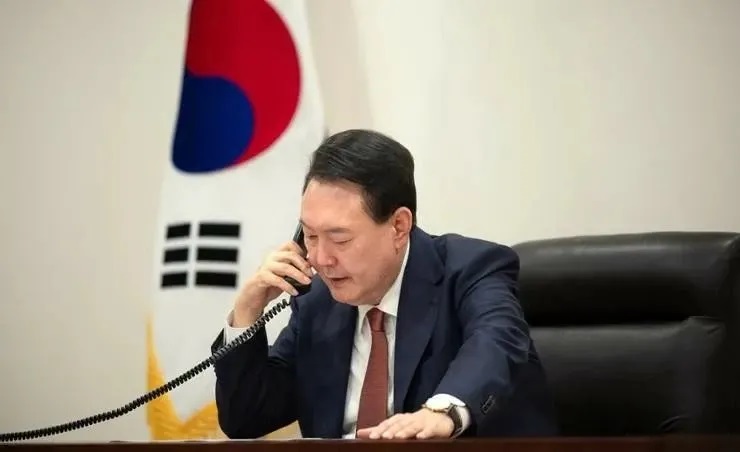 尹锡悦29日与泽连斯基通话，讨论朝鲜向俄派兵有关情况