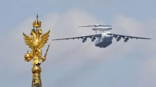 2020年红场阅兵时，一架别里耶夫A-50飞越莫斯科上空
